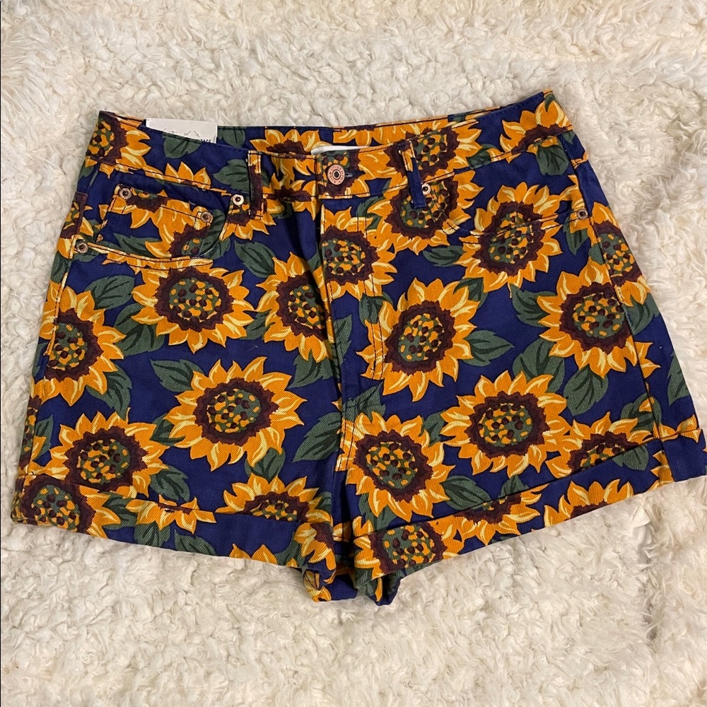 Ultra vintage shorts forever 21 Floral Denim Retro  27‎, new with tags